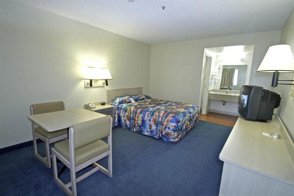 Motel 6-Sparks, Nv - Airport - Sparks Reno Room photo